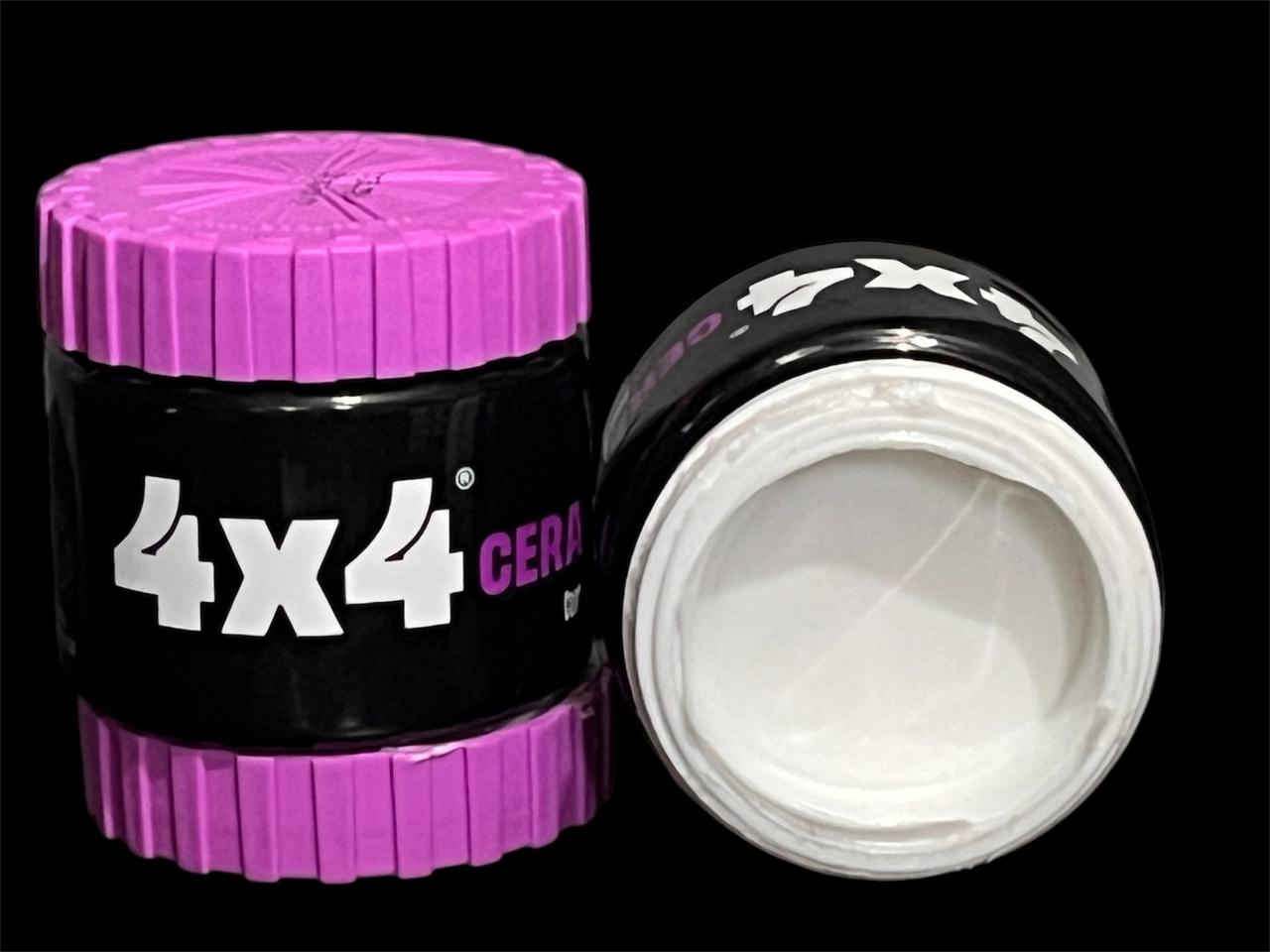 CAJA CON 4 PZAS, Cera clásica 4x4 de 100g,